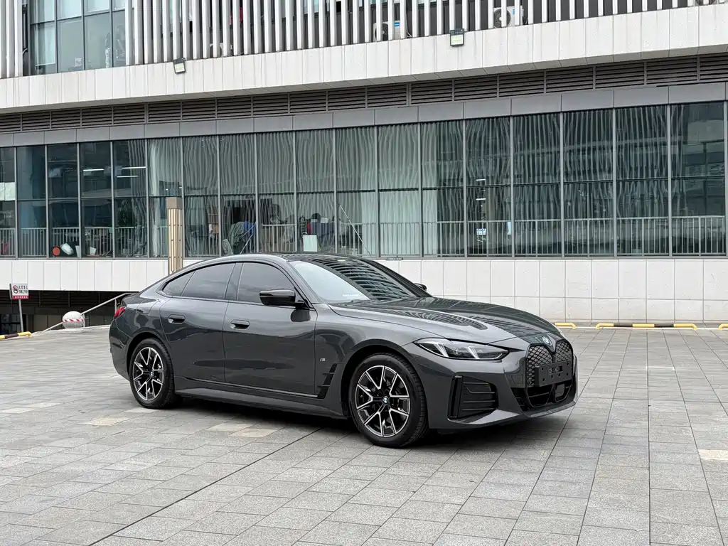 BMW i4 — миниатюра 2