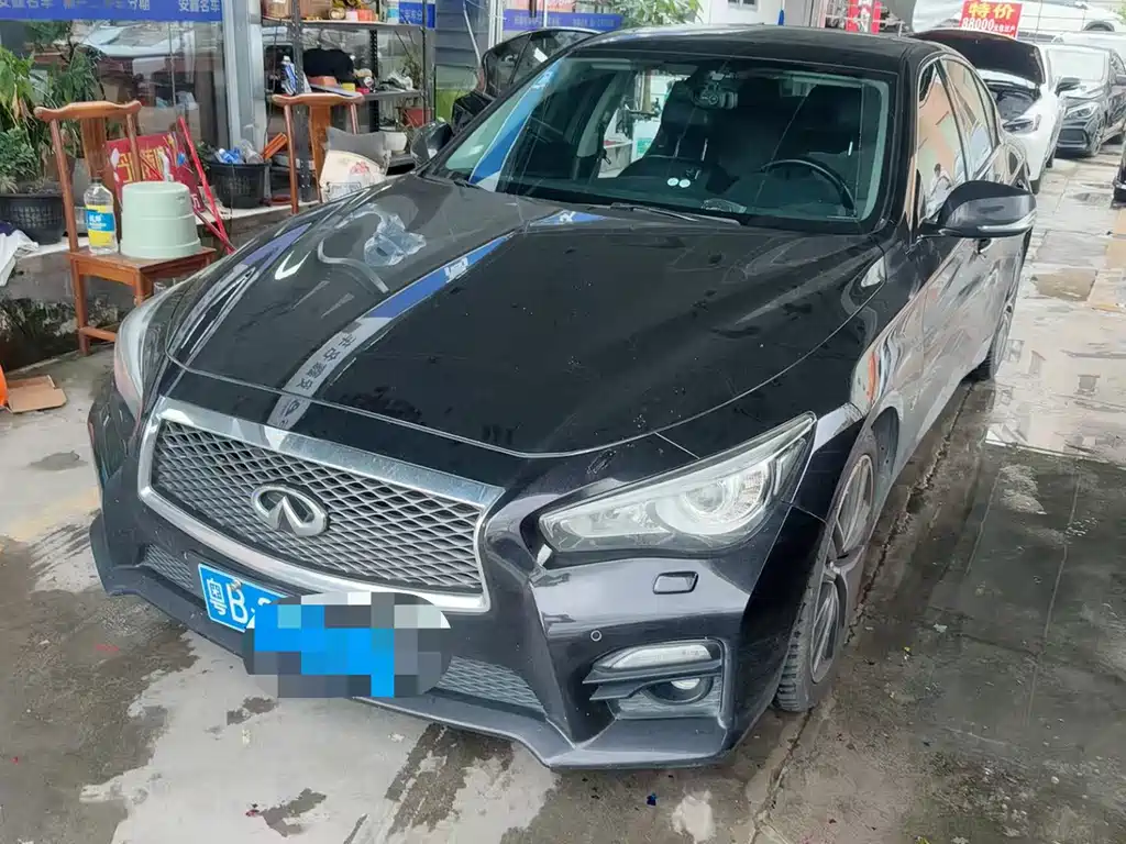 Infiniti Q50