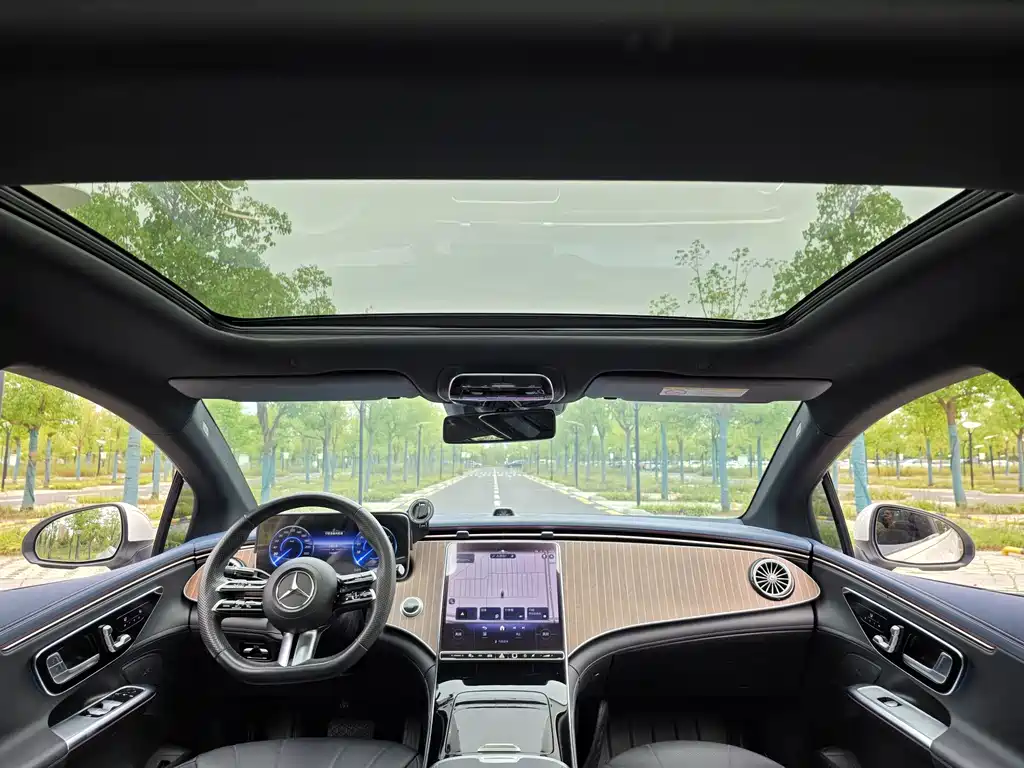 Mercedes-Benz EQE — миниатюра 17