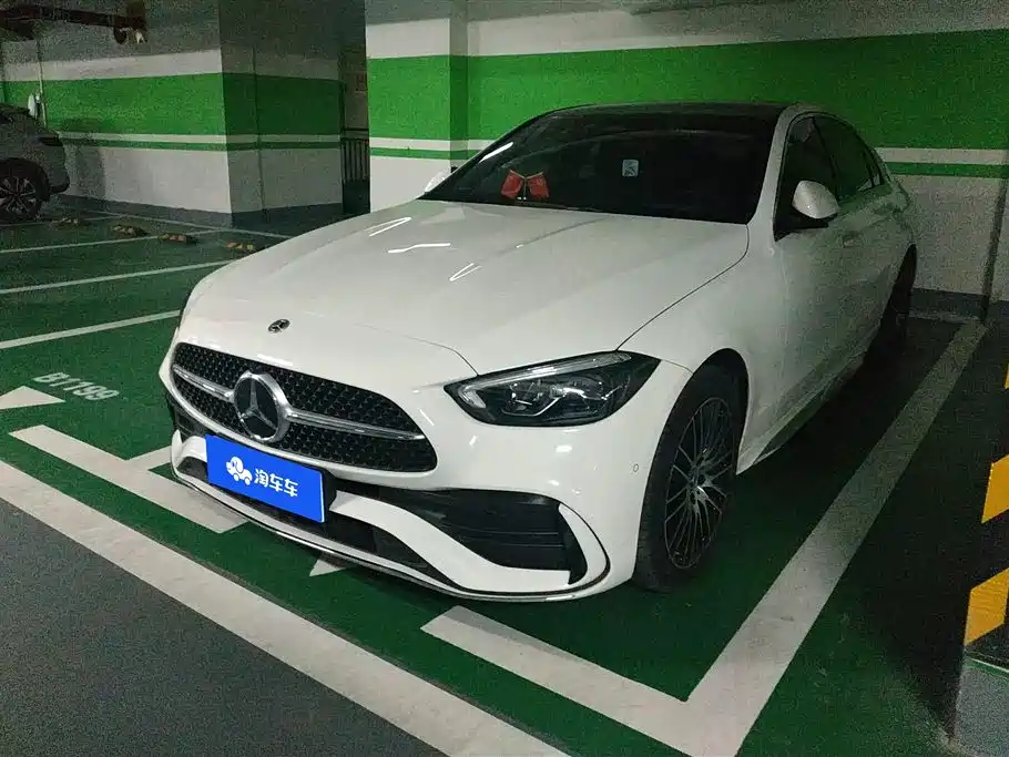 Mercedes-Benz C-Class 2025