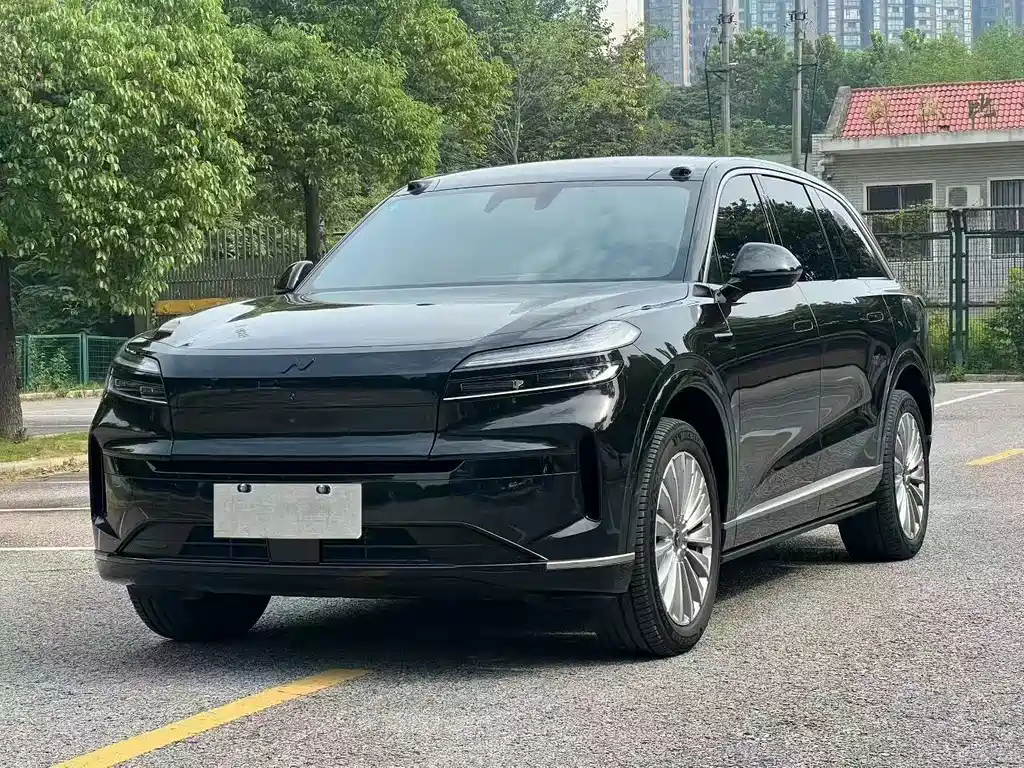 NIO Onvo L90 2025 Ultra 6-seat Edition