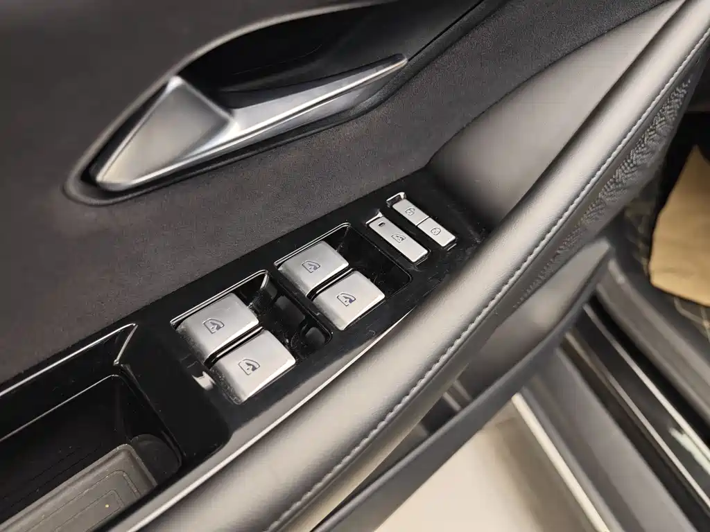 Changan Deepal DARK BLUE SL03