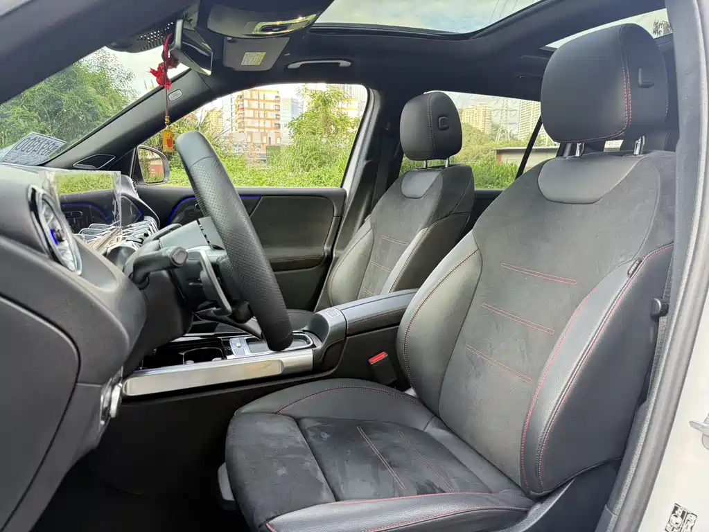 Mercedes-Benz GLB A MG 2024 AMG GLB 35 4MATIC