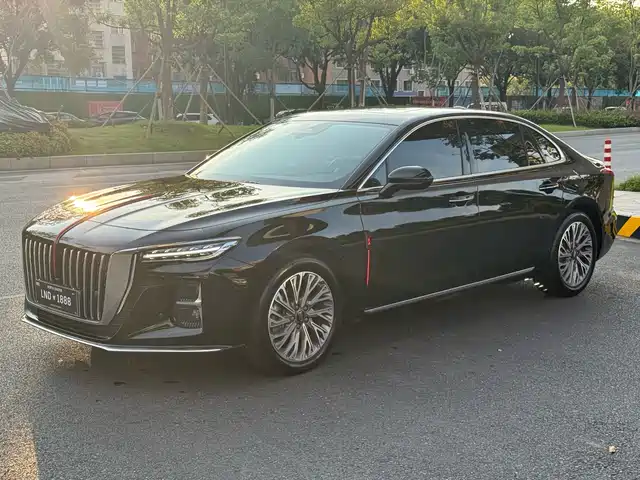 RED FLAG HONGQI H5 2022