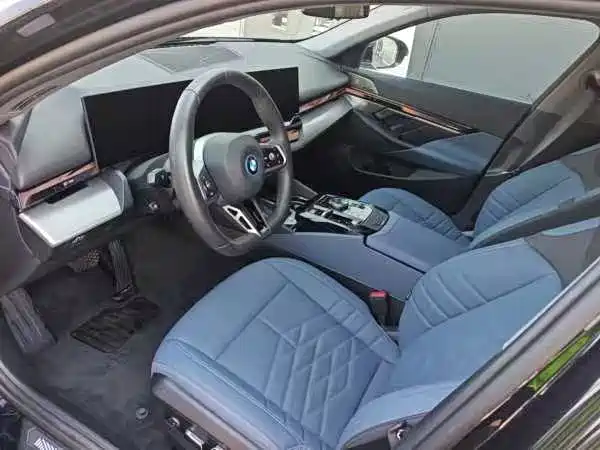 BMW i5 — миниатюра 7