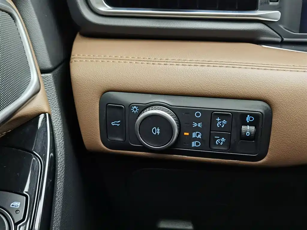 Ford Explorer — миниатюра 21