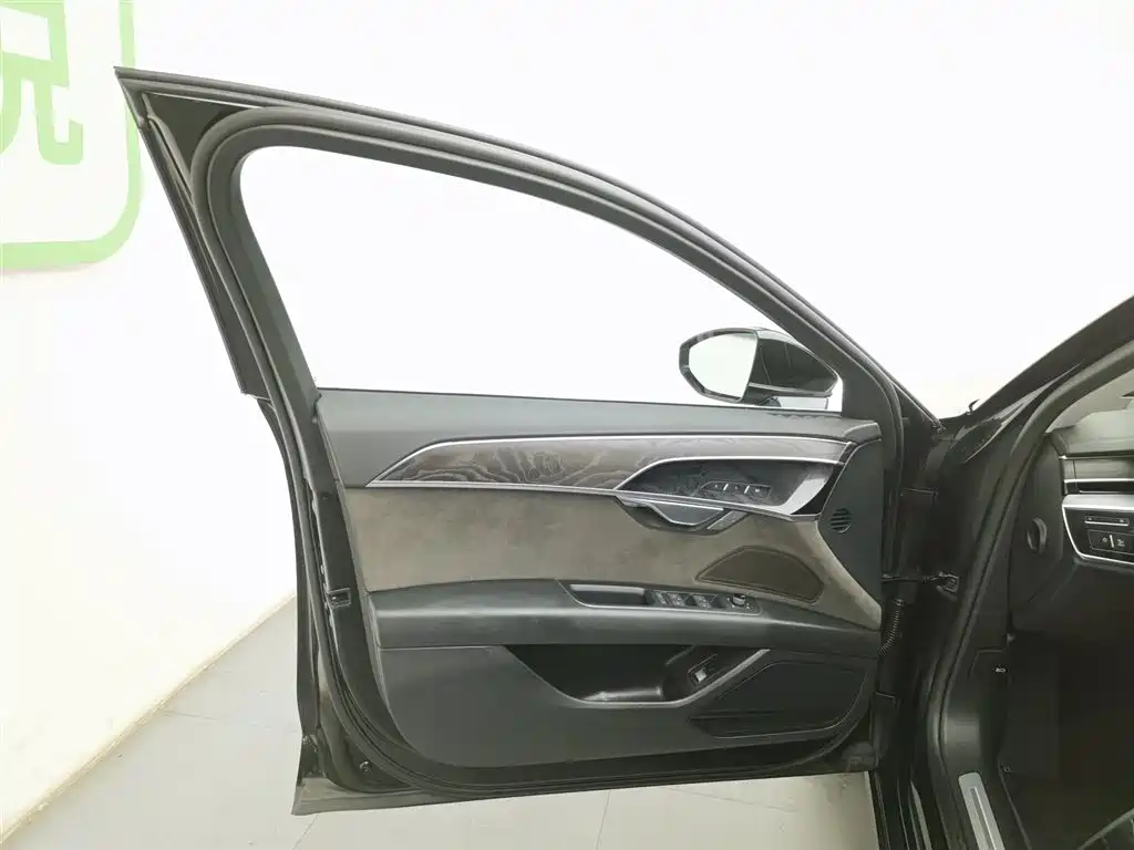 Audi A8 2021 A8L 50 TFSI quattro Comfort