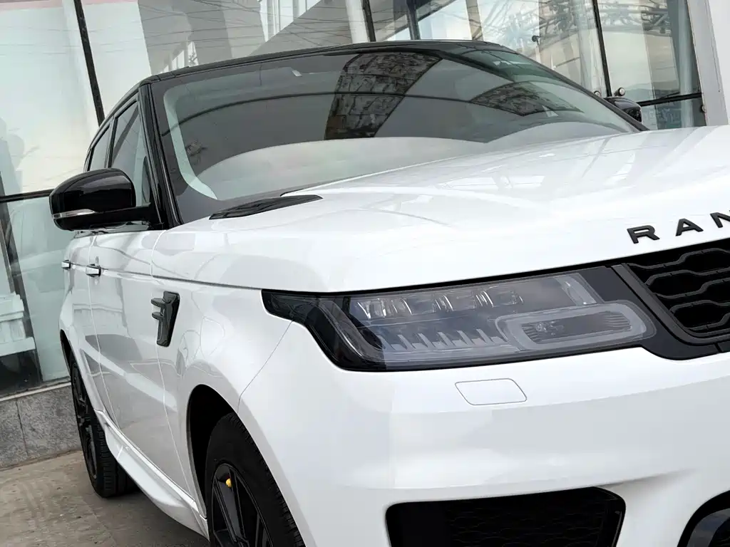 Land Rover Range Rover Sport 2021 3.0 L6 HST