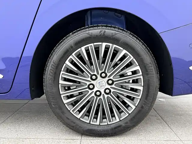 BUICK GL8 NEW ENERGY