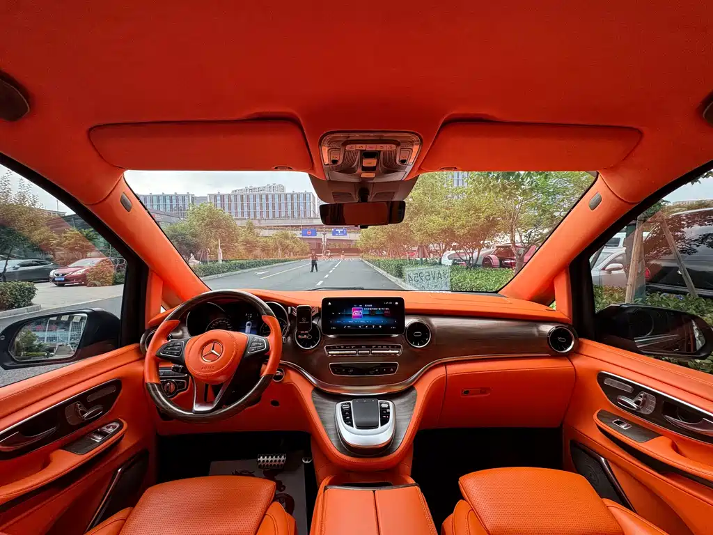 Mercedes-Benz V-Class V 2022 V 260 L Luxury