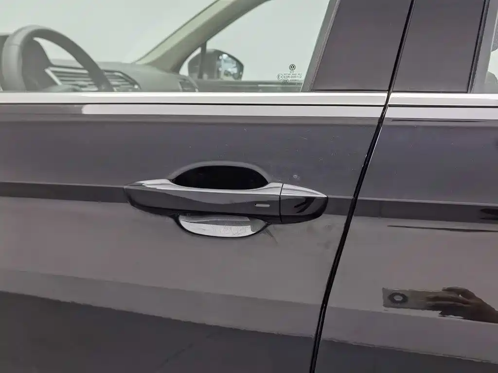 Volkswagen Tiguan L — миниатюра 18