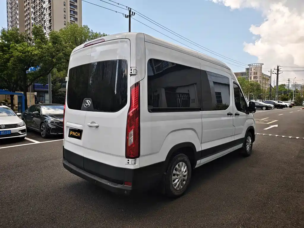 Maxus V90 — миниатюра 13