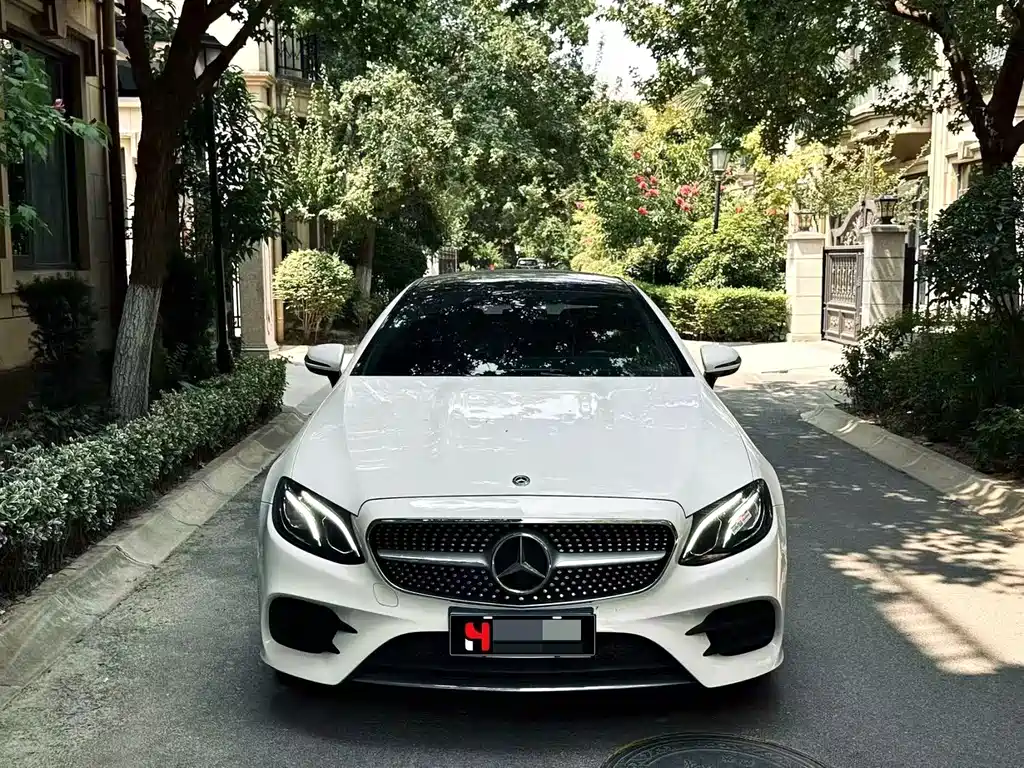Mercedes-Benz E-Class (Import) — миниатюра 2