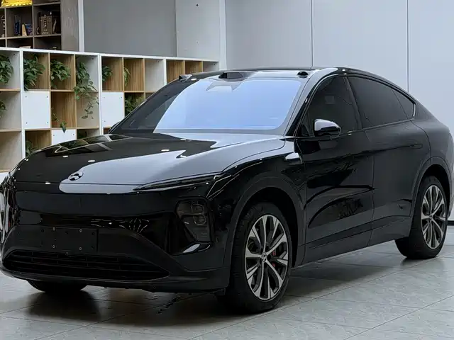 NIO EC7