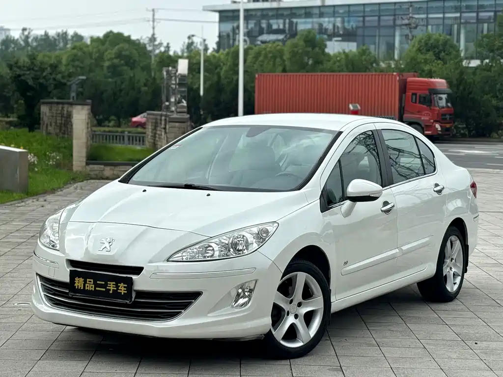 Купить Peugeot 408