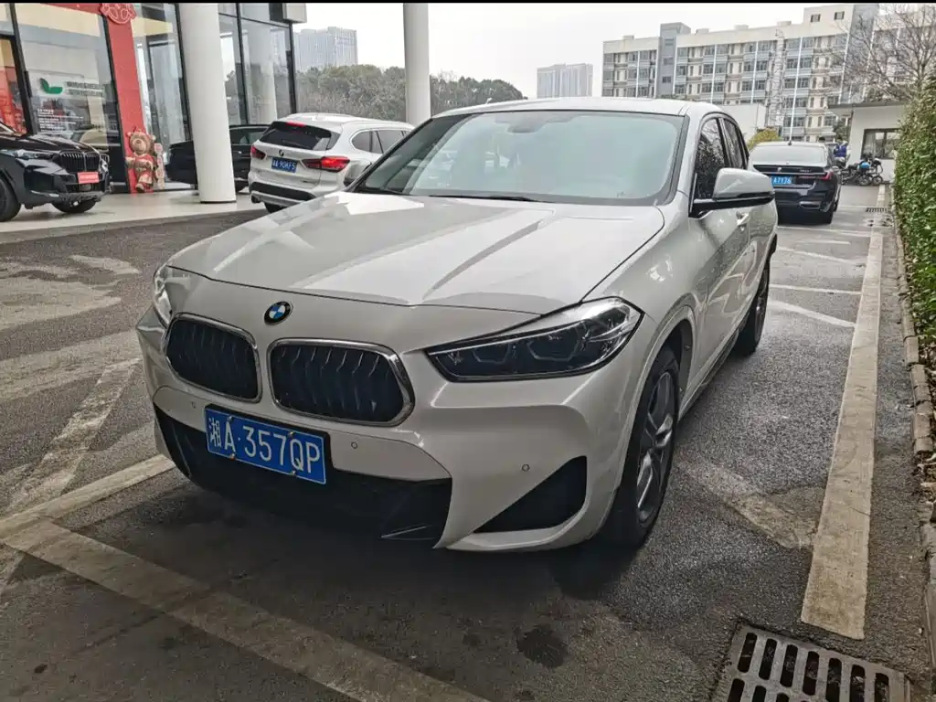 BMW X2