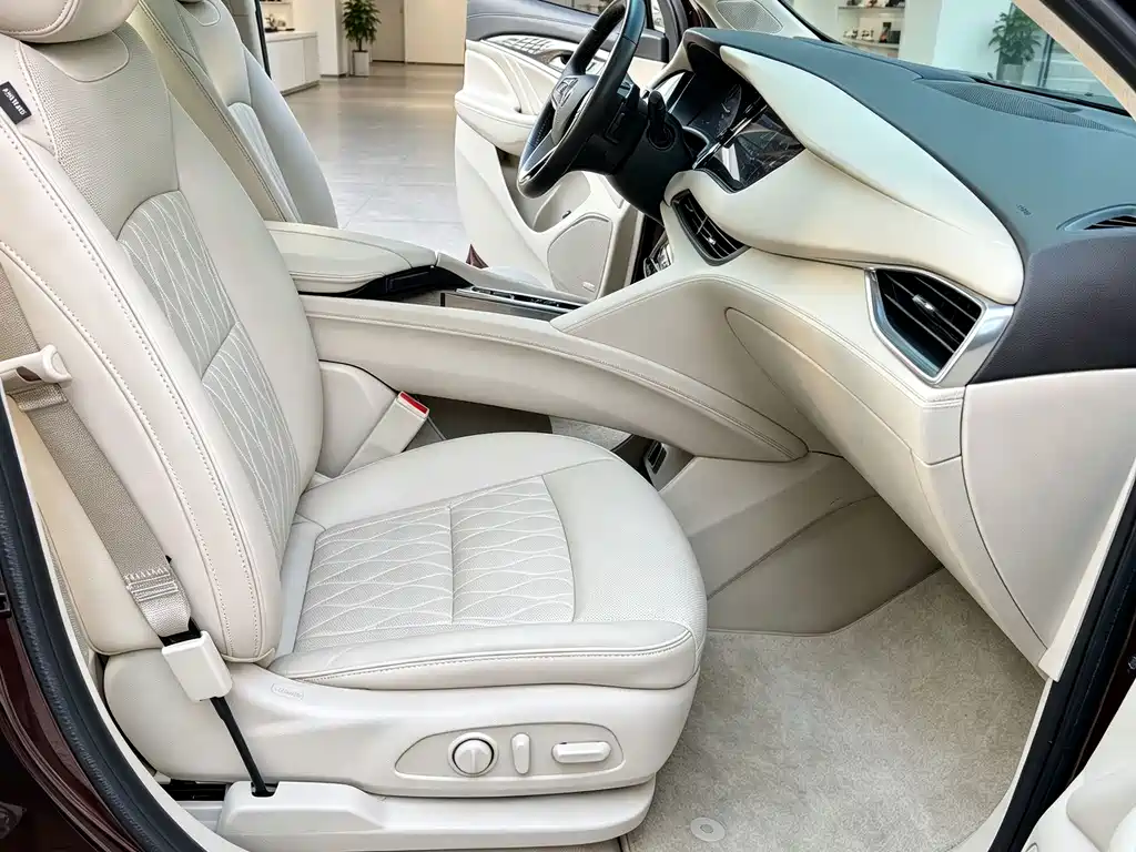 Buick Enclave — миниатюра 11