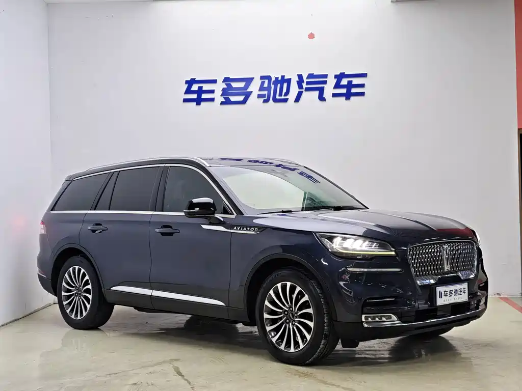 Lincoln Aviator — миниатюра 3