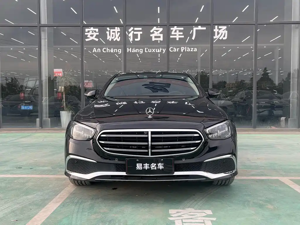 Mercedes-Benz E-Class - фото 2