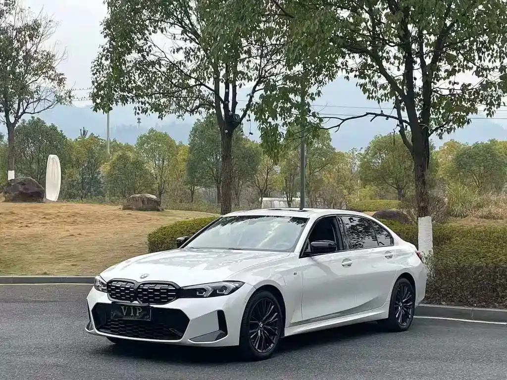 BMW 3 Series 2023