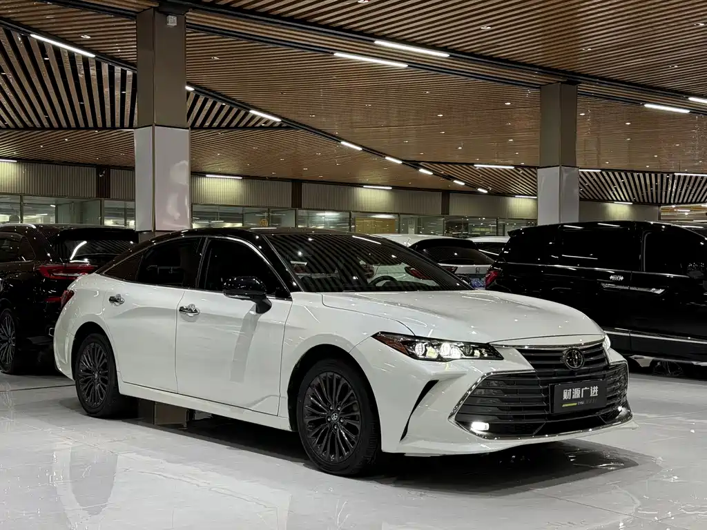 Toyota Avalon 2.5L Touring Premium Edition China VI, фото 3