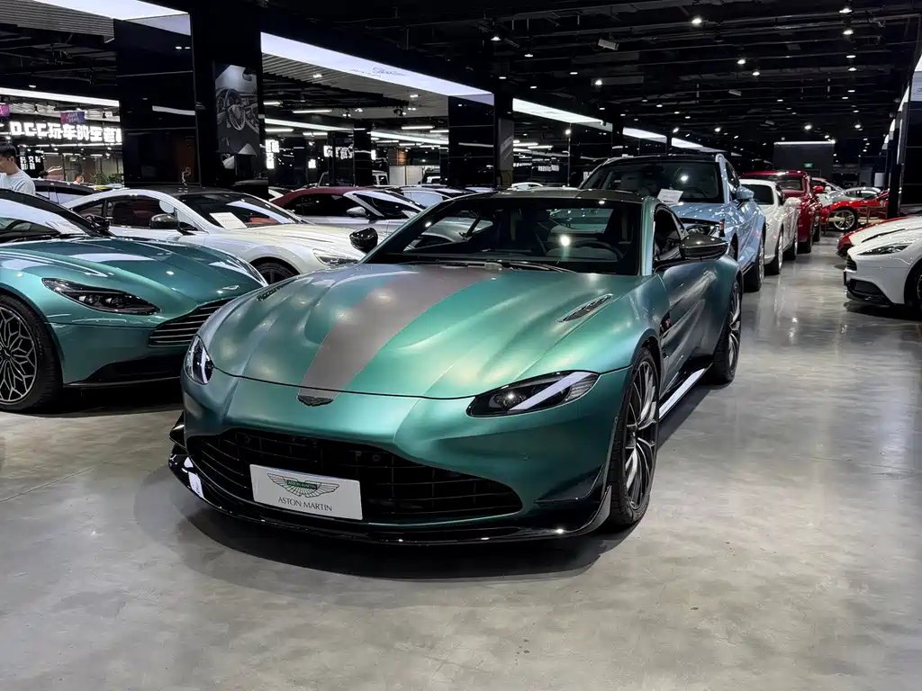 Aston Martin V8 Vantage