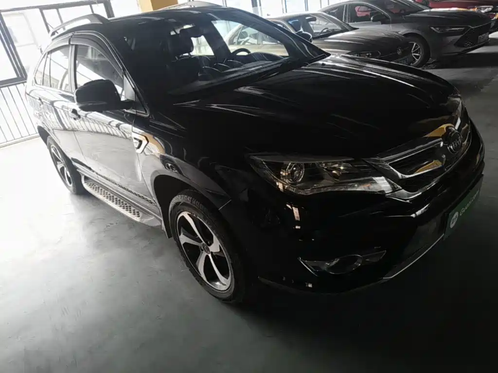 BYD S7 2015 2.0T AT Luxury