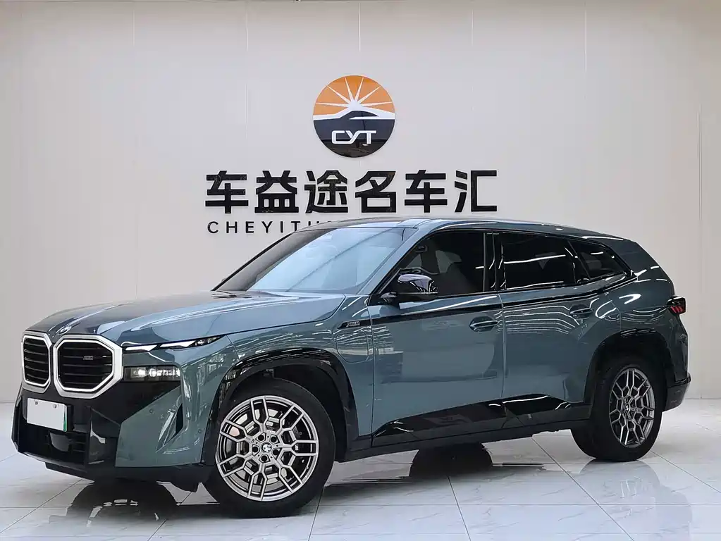 BMW XM
