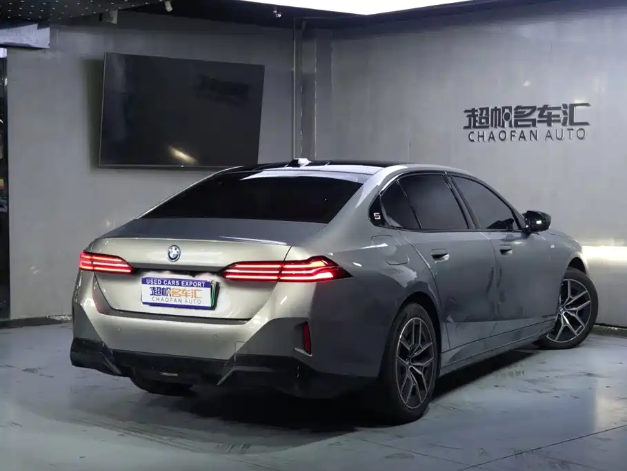 BMW i5 — миниатюра 5