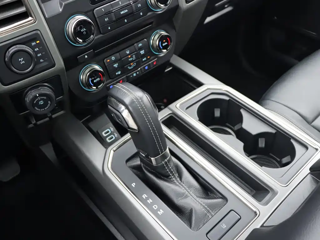 Ford F-150 Raptor — миниатюра 17