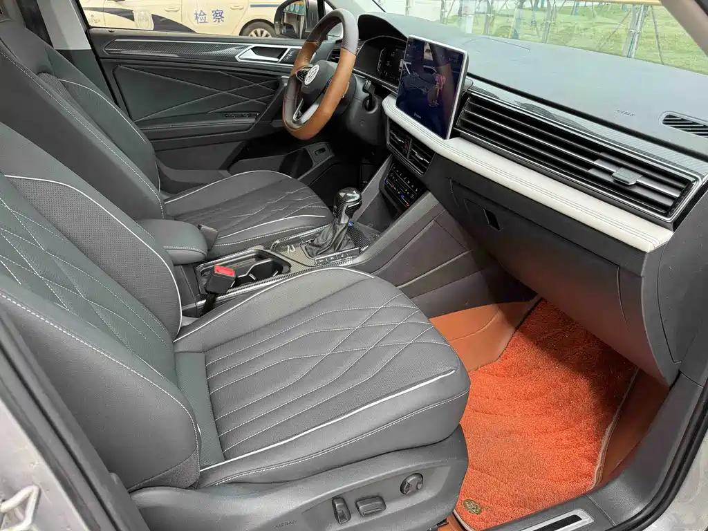 Volkswagen Tiguan L 330TSI Auto 2WD R-Line Premium Edition, фото 24