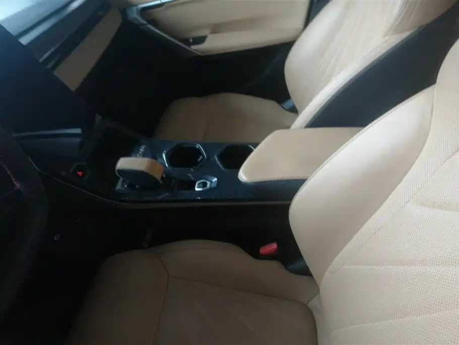 GEELY AUTOMOBILE BOYUE L