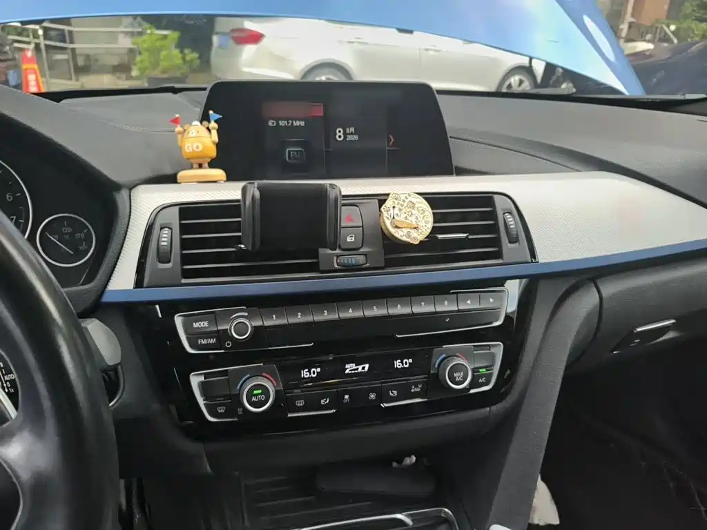 BMW 4 Series — миниатюра 6