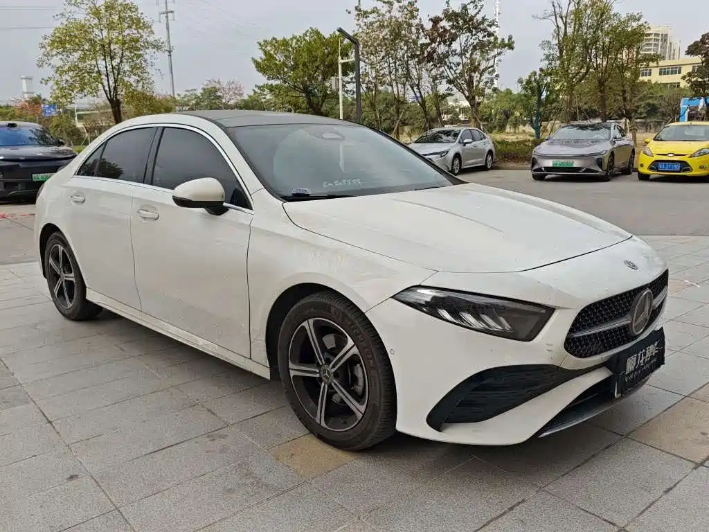 MERCEDES-BENZ A CLASS