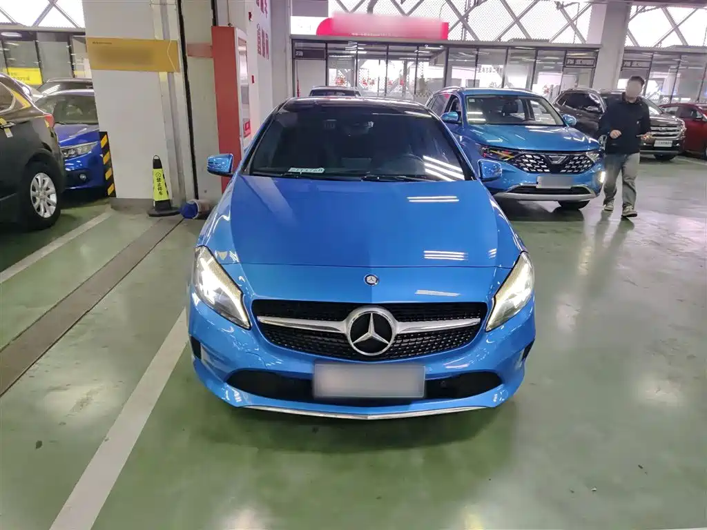 Mercedes-Benz A-Class A 2017 A 200 Fashion