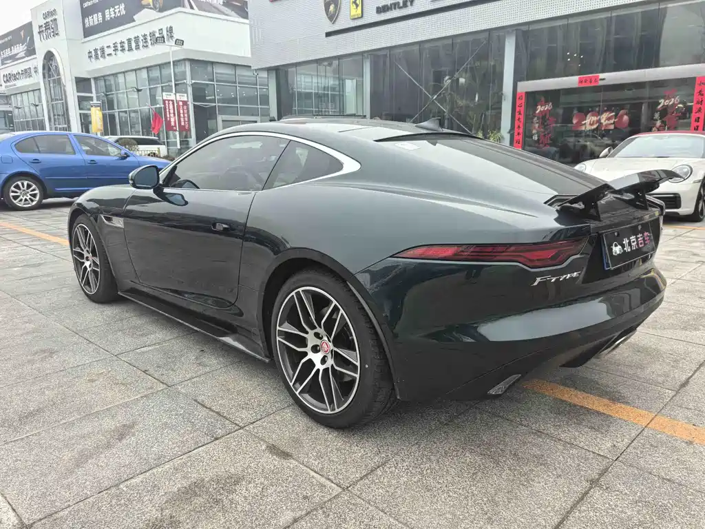 JAGUAR F TYPE