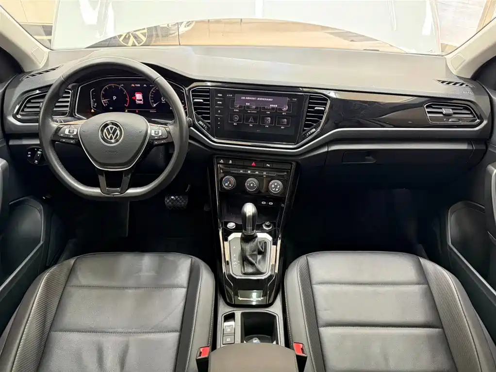 VOLKSWAGEN T ROC EXPLORING SONGS