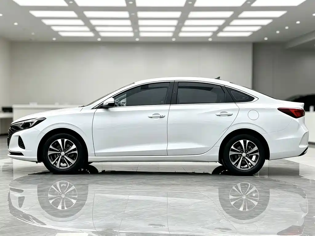 Changan Eado — миниатюра 15