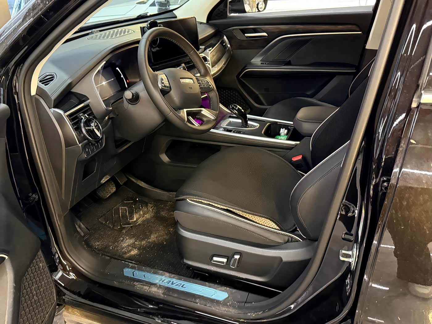 Haval Haval H6 1.5 л 2023 г. Чёрный, пробег 19000 км