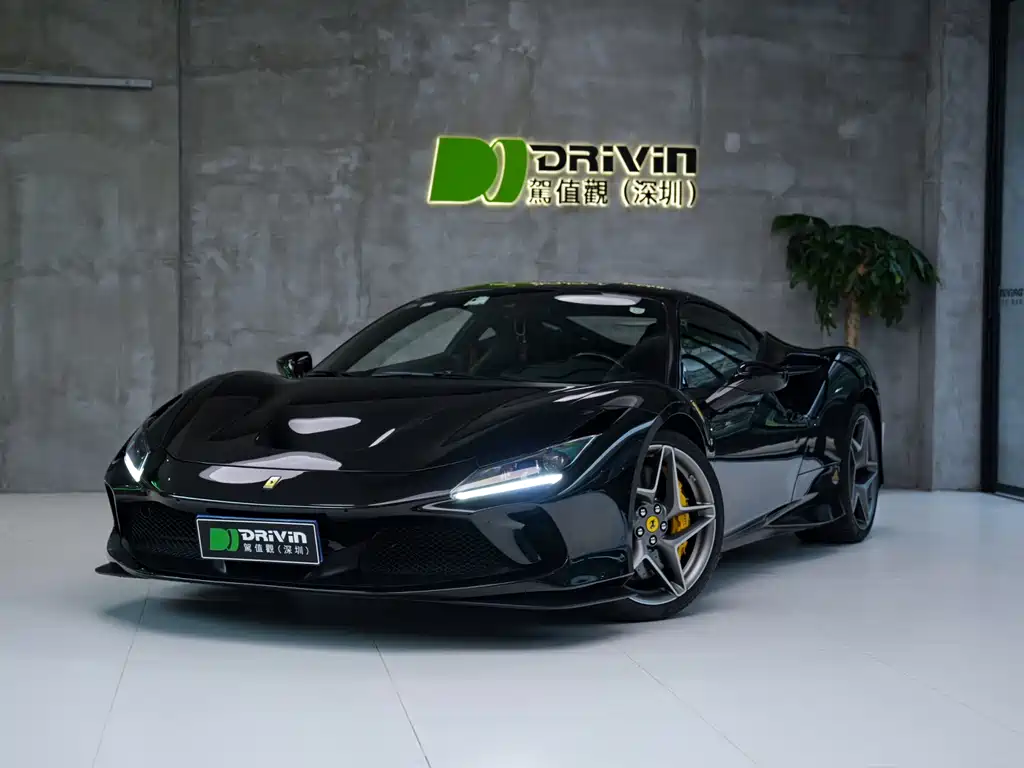 Ferrari F8 2021