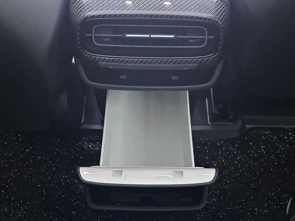 XIAOMI CAR XIAOMI SU7 ULTRA