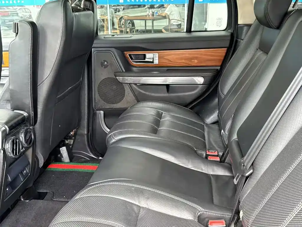 Land Rover Sport — миниатюра 12