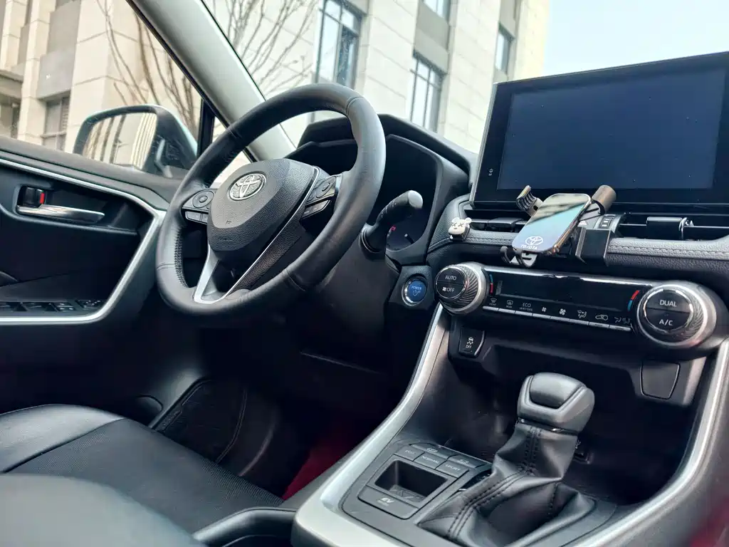 TOYOTA RAV4 RONGFANG