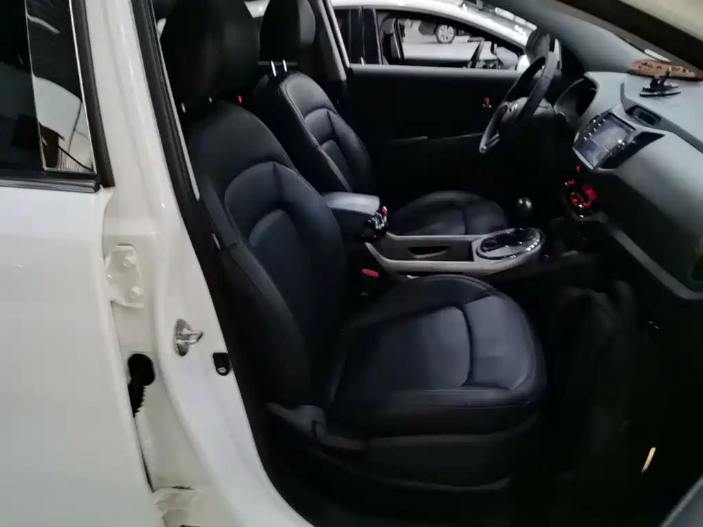 Kia Sportage — миниатюра 25
