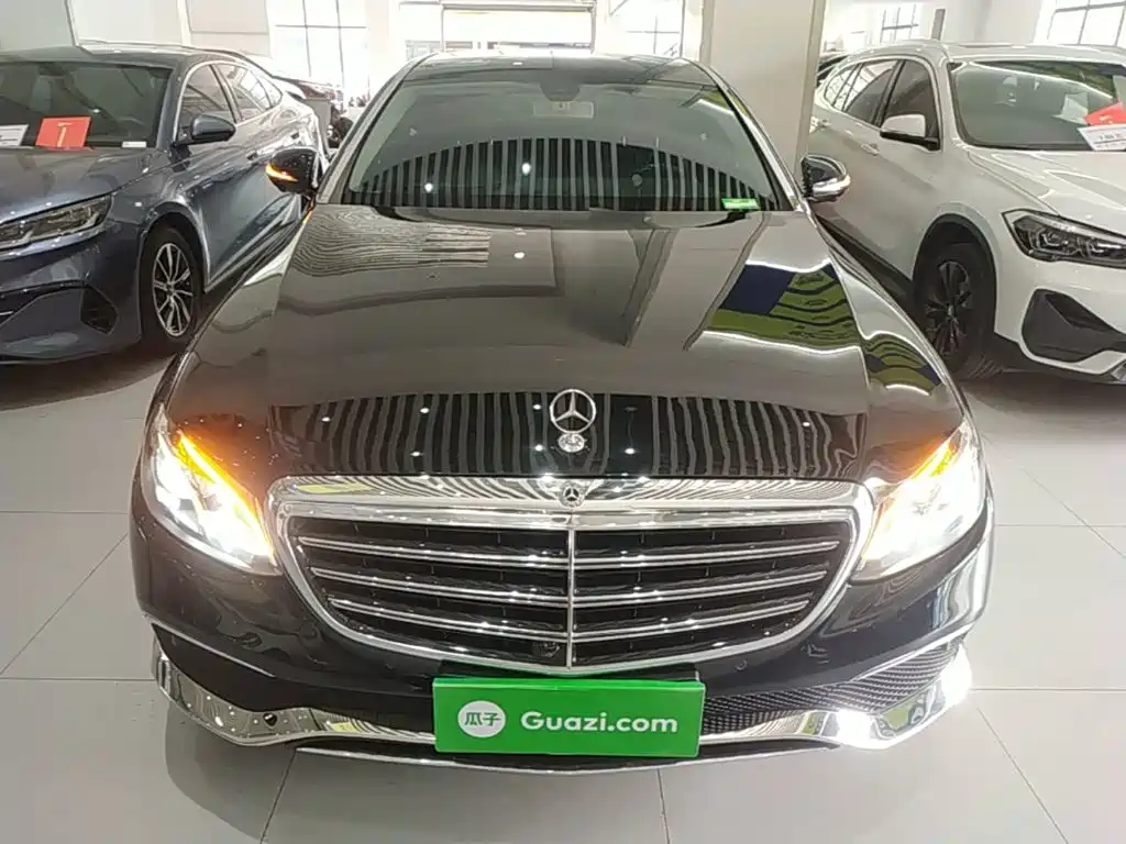 Mercedes-Benz E-Class — миниатюра 3