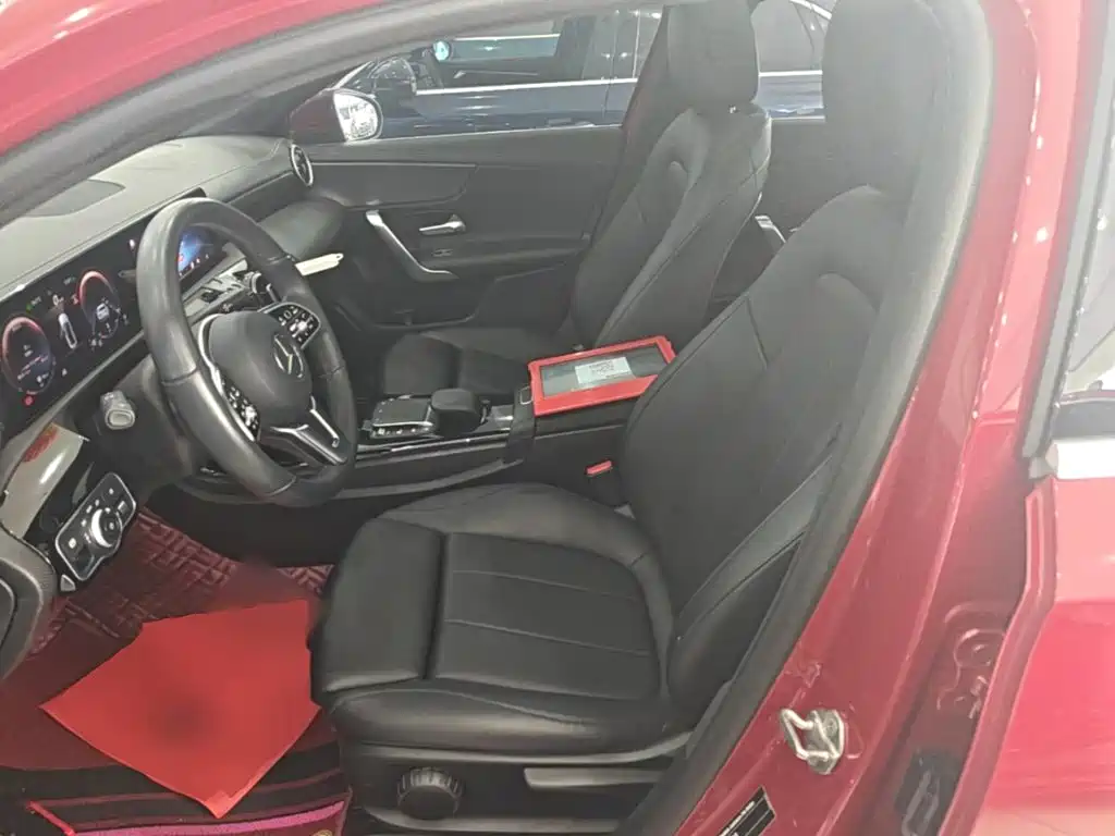 Mercedes-Benz A-Class — миниатюра 15