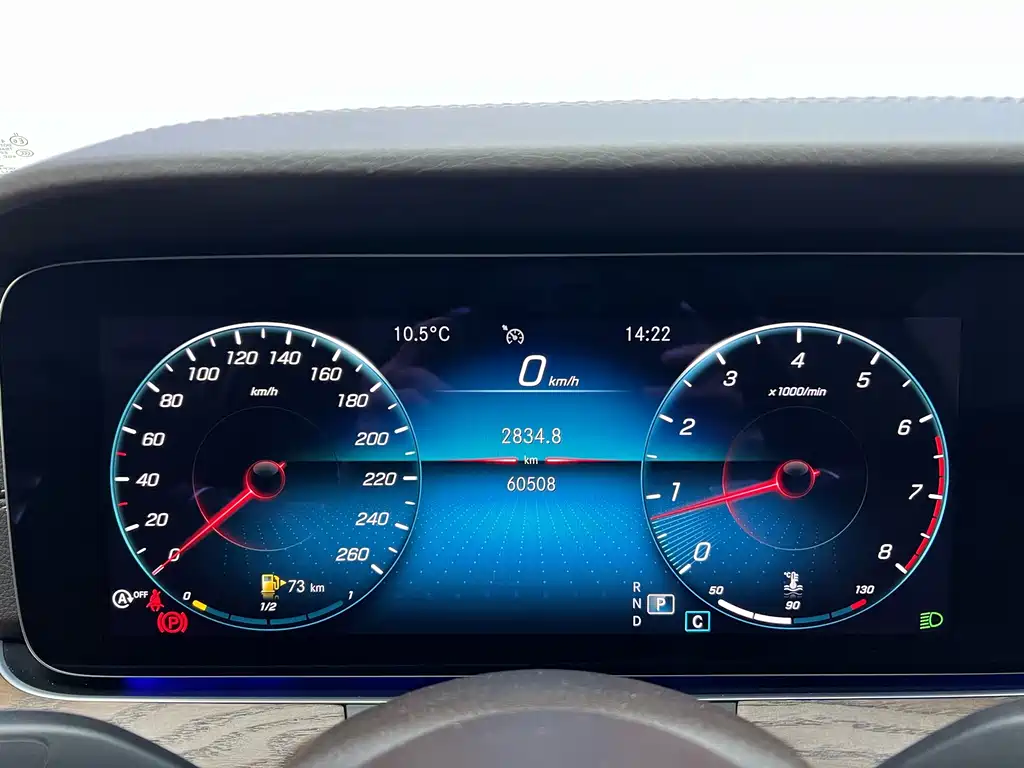 MERCEDES-BENZ E CLASS