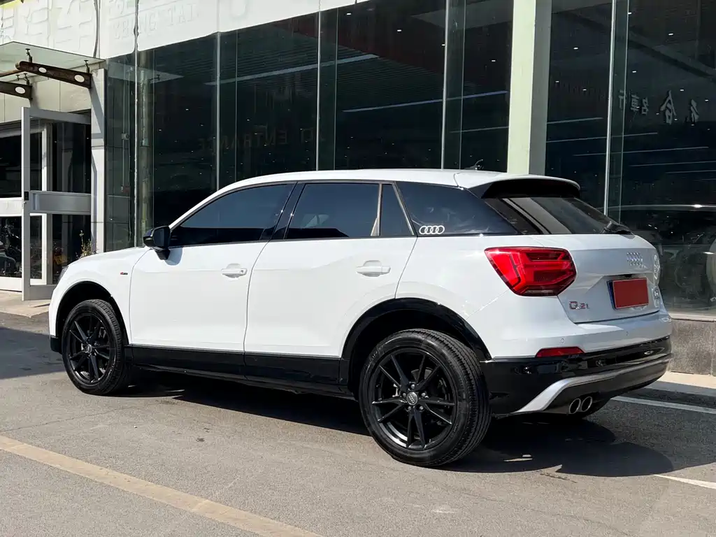Audi Q2L 2020 35 TFSI
