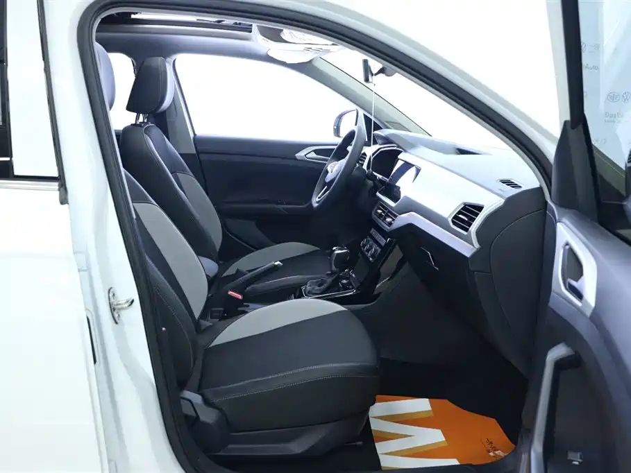 VOLKSWAGEN EXPLORING THE SHADOW