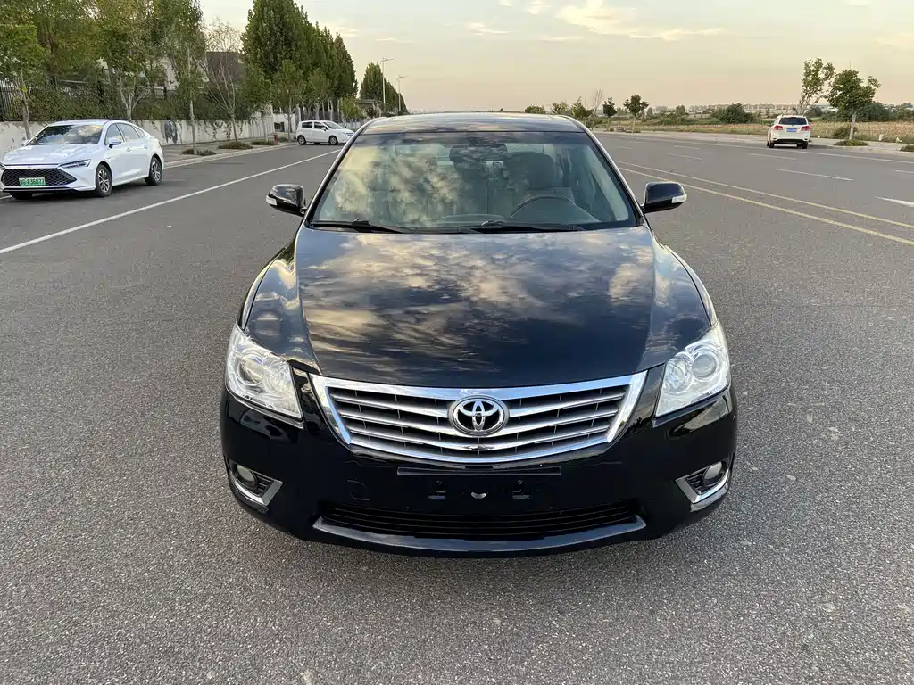 Toyota Camry — миниатюра 2